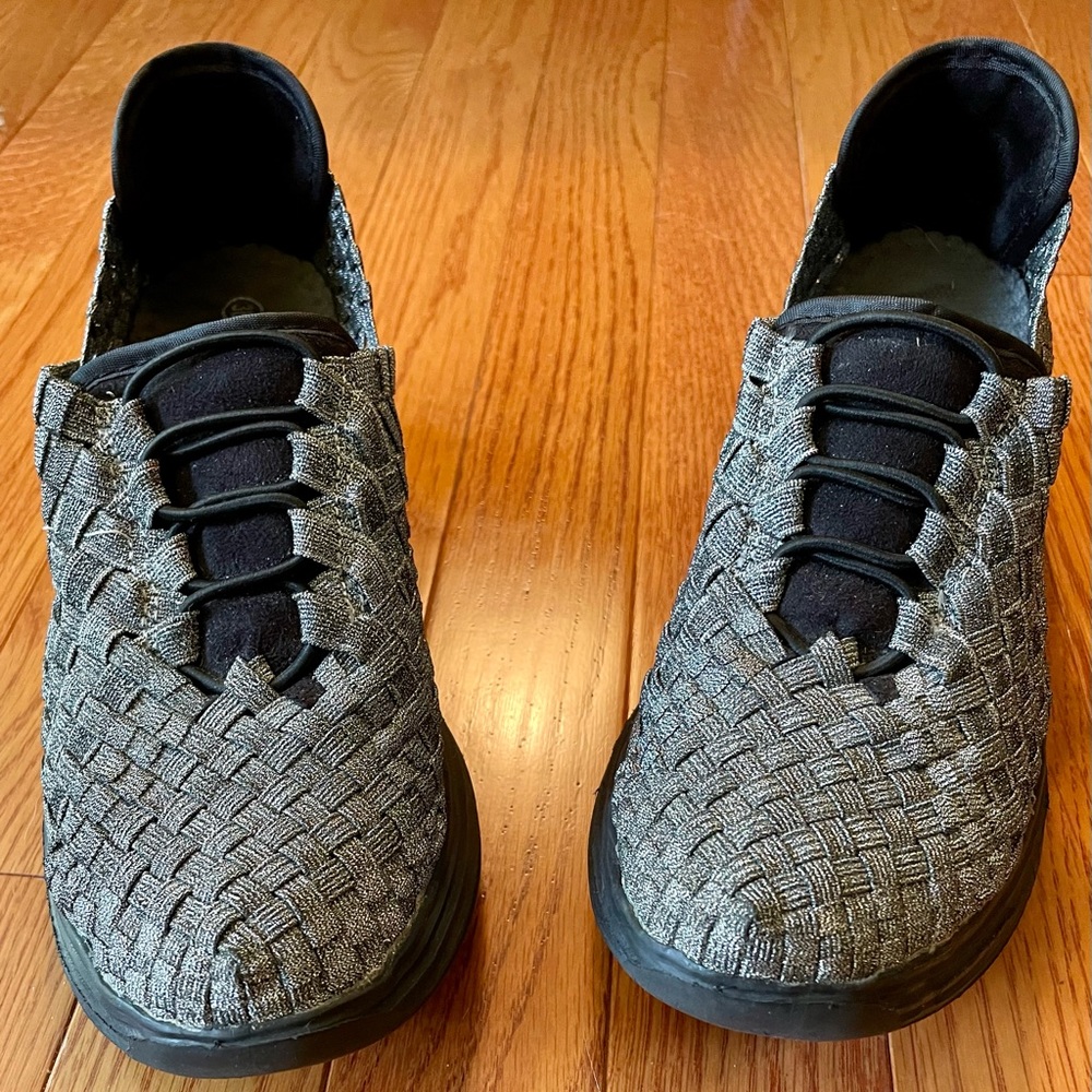 Berni Mev Victoria slip-on.